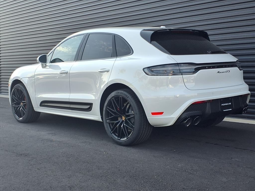 new 2026 Porsche Macan car
