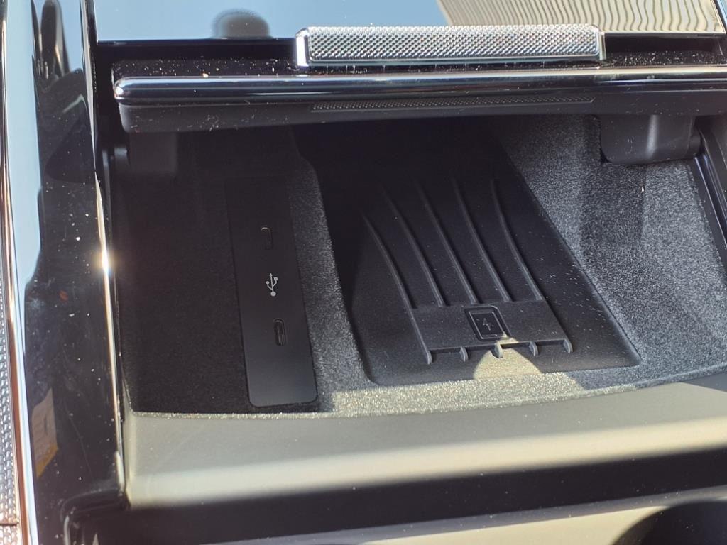 new 2025 Porsche Panamera car, priced at $136,365