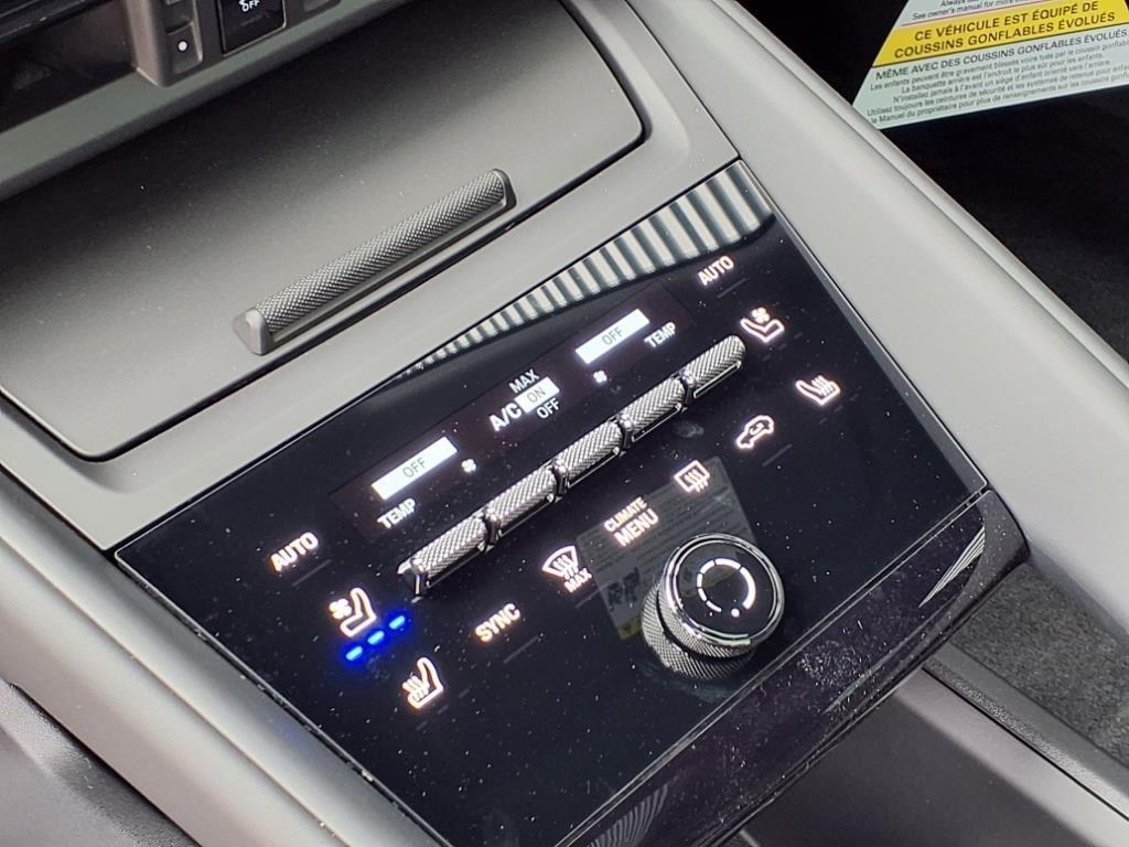 new 2025 Porsche Macan car