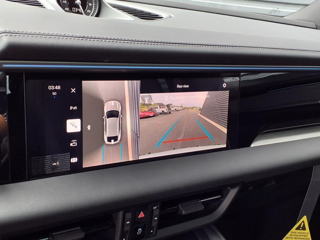 new 2025 Porsche Macan car