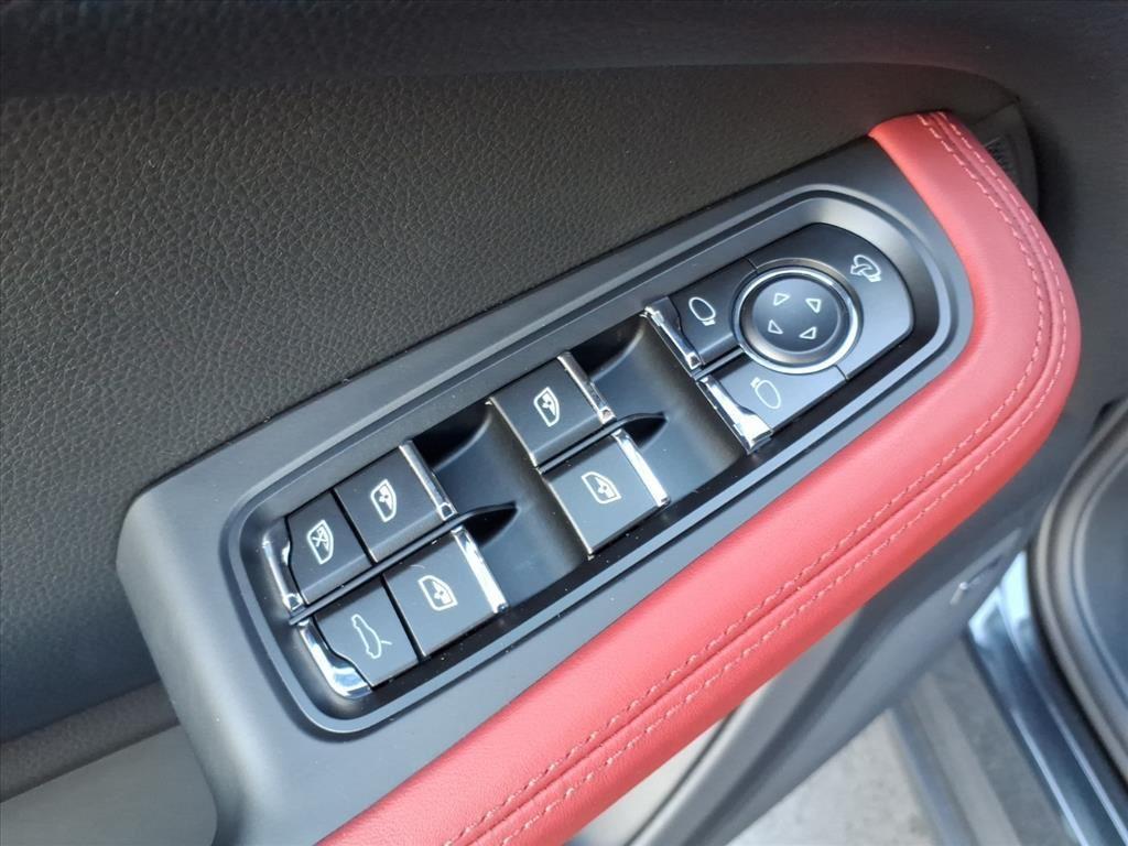 new 2026 Porsche Macan car