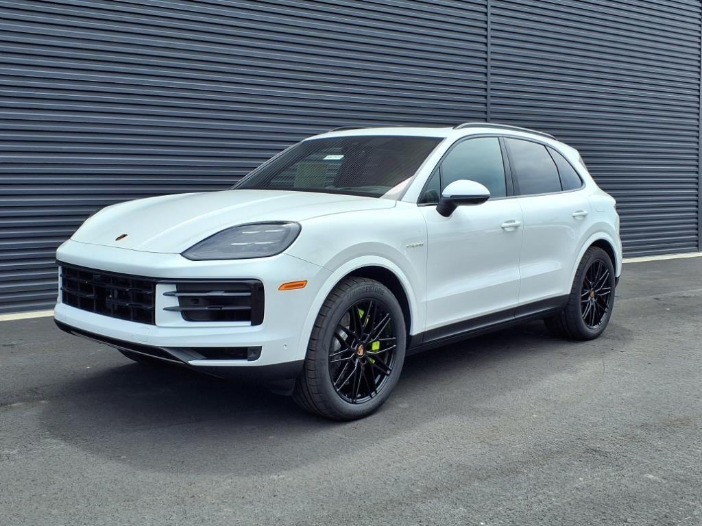 new 2025 Porsche Cayenne car