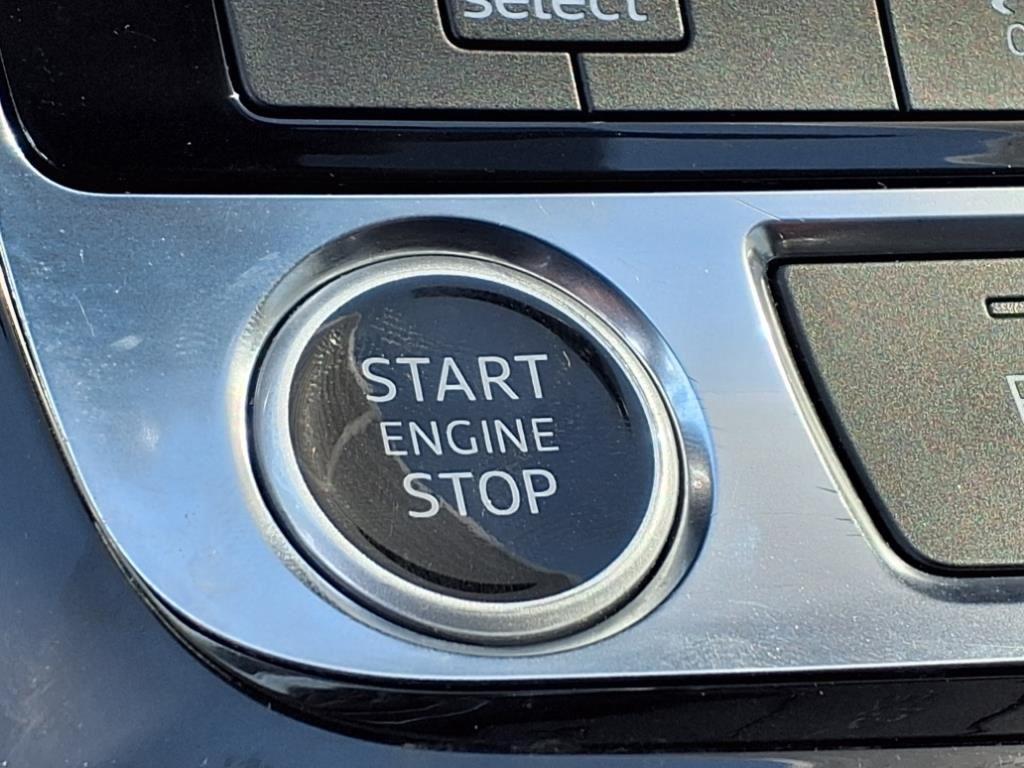 used 2024 Audi Q7 car, priced at $39,995