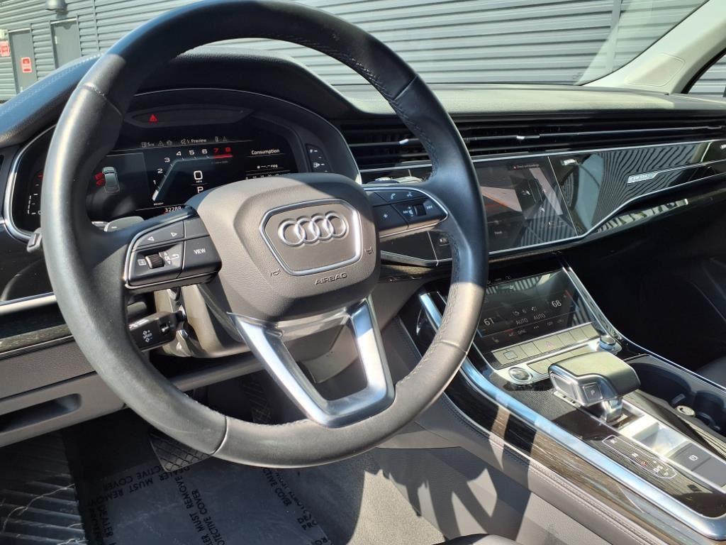 used 2024 Audi Q7 car, priced at $39,995