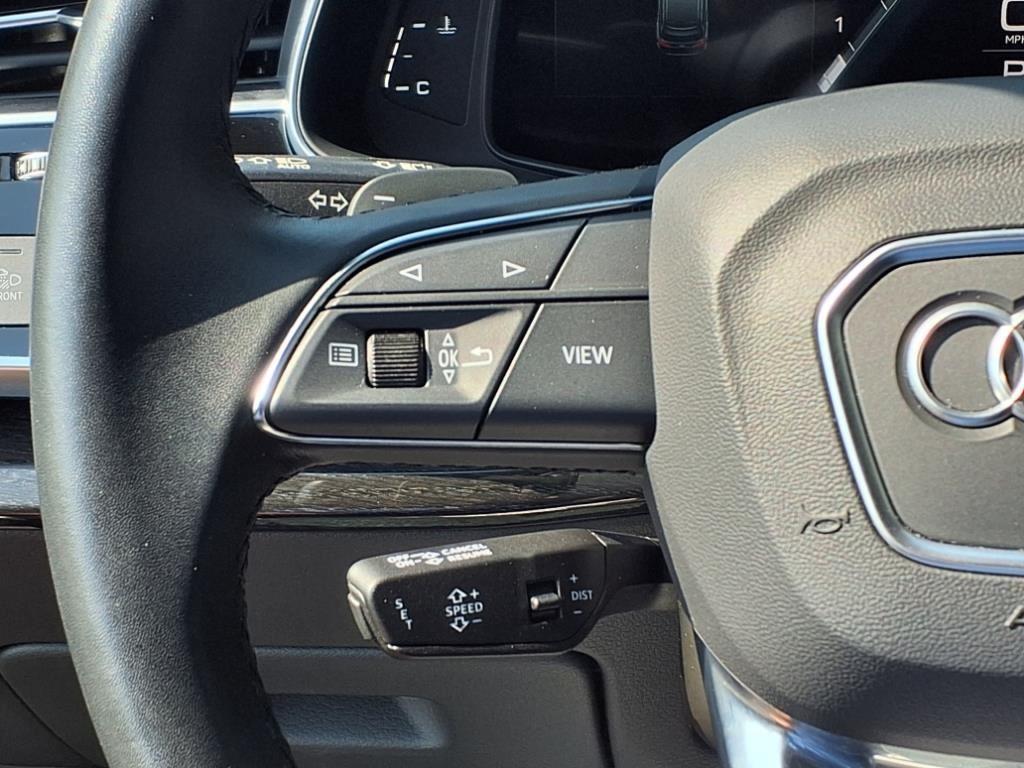 used 2024 Audi Q7 car, priced at $39,995