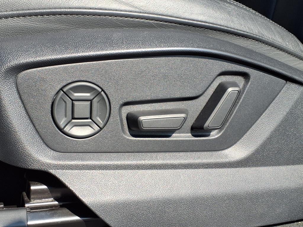 used 2024 Audi Q7 car, priced at $39,995