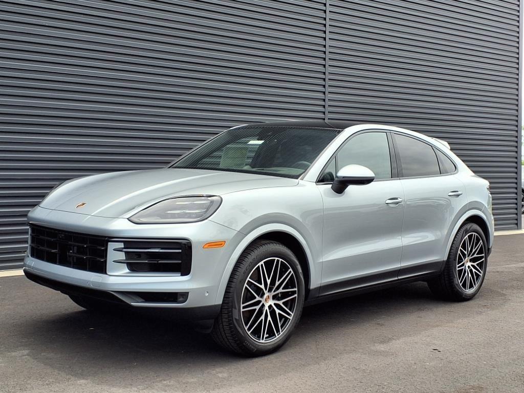 new 2025 Porsche Cayenne car