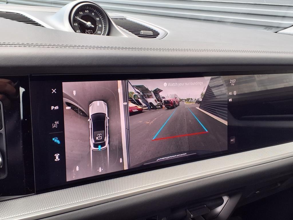 new 2025 Porsche Cayenne car