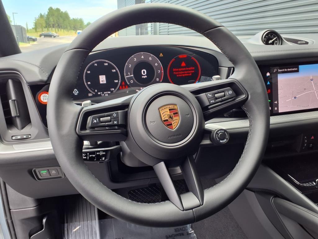 new 2025 Porsche Cayenne car