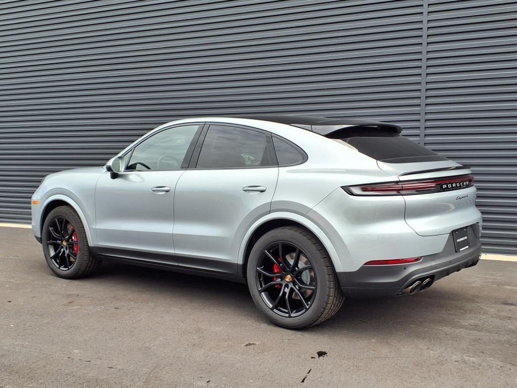 new 2025 Porsche Cayenne car