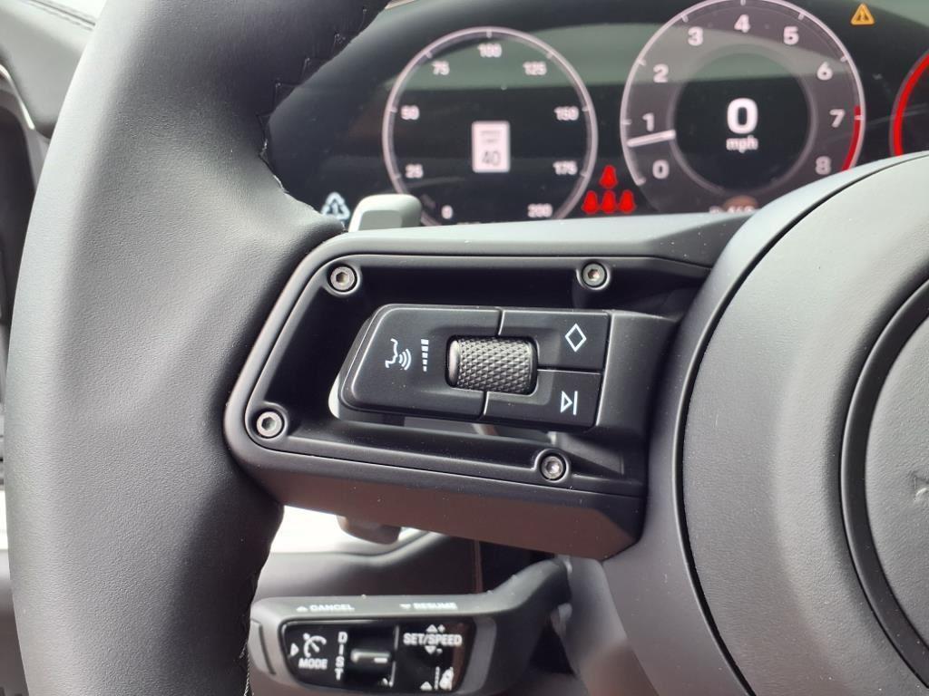 new 2025 Porsche Cayenne car