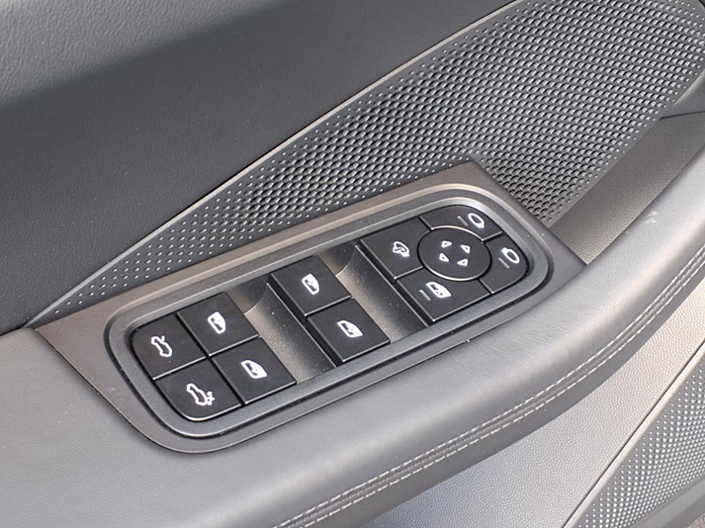 new 2025 Porsche Macan car, priced at $111,115