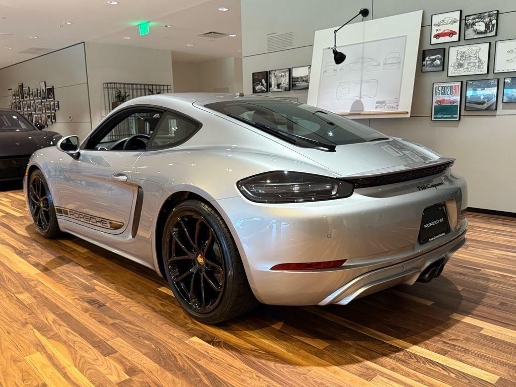 new 2025 Porsche 718 Cayman car