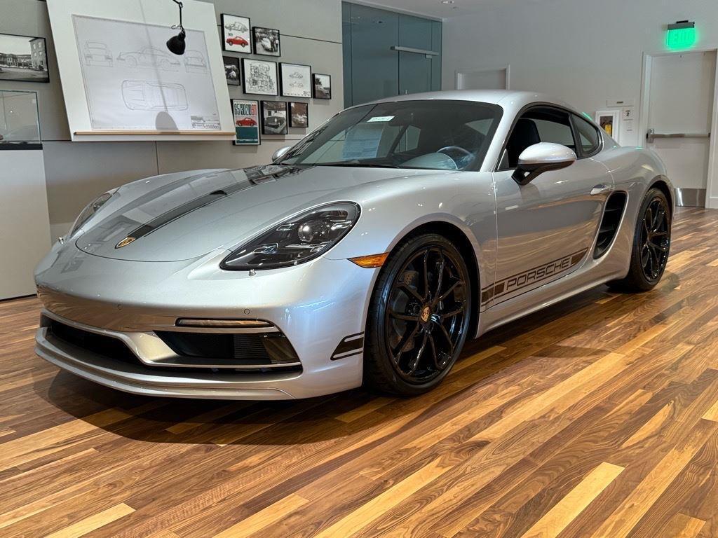 new 2025 Porsche 718 Cayman car