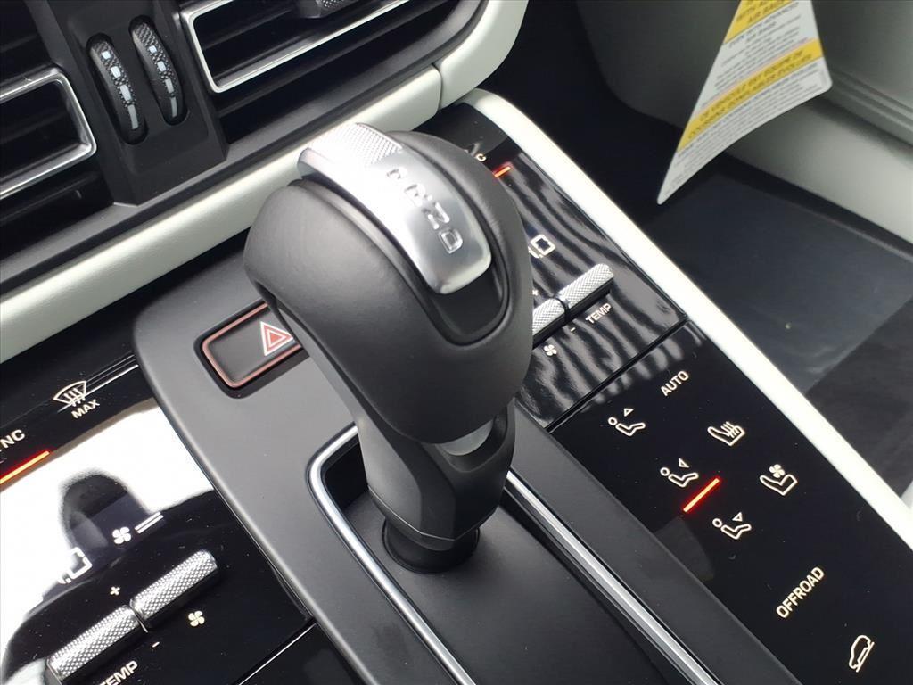 new 2026 Porsche Macan car