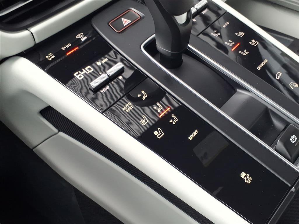 new 2026 Porsche Macan car