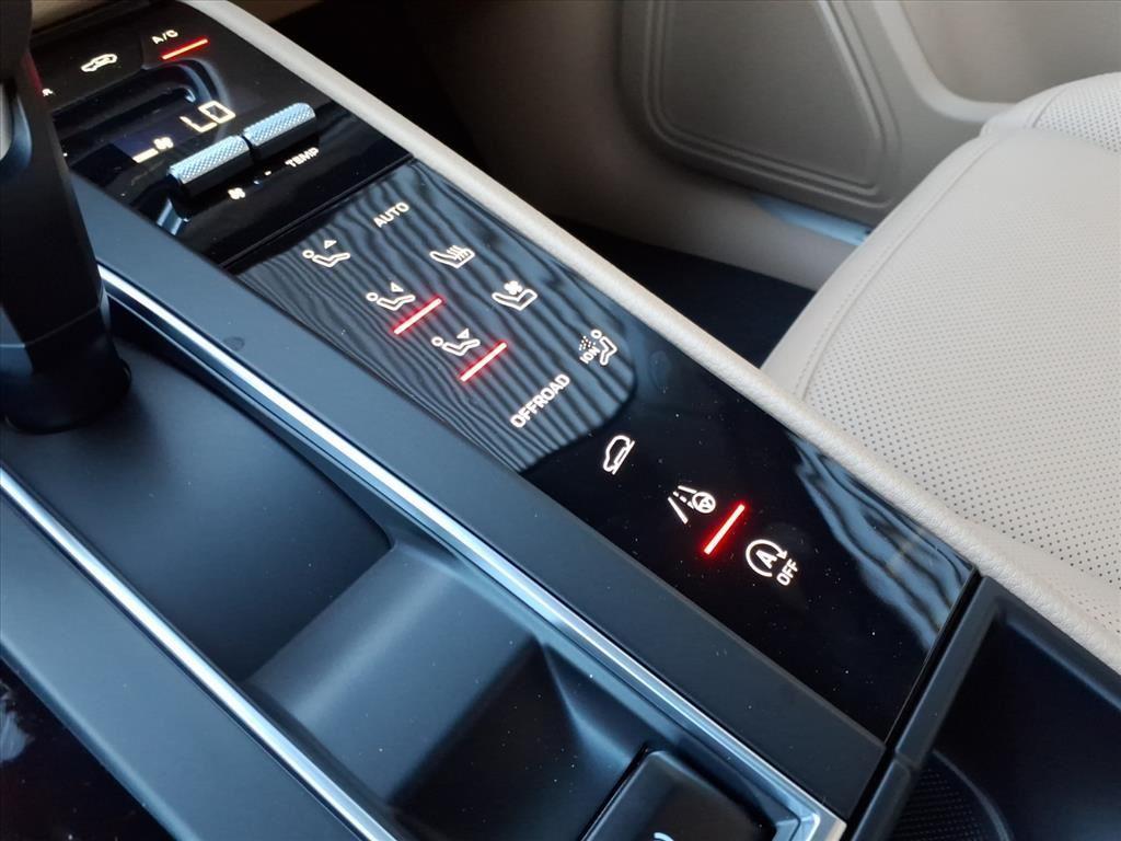 new 2026 Porsche Macan car