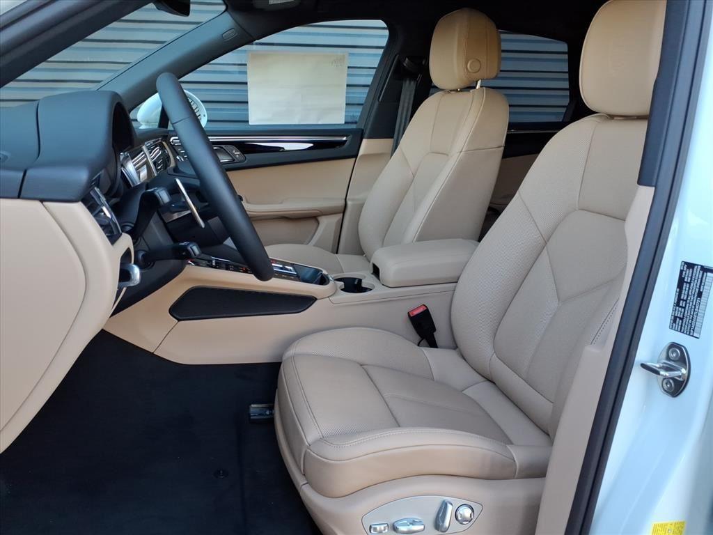 new 2026 Porsche Macan car