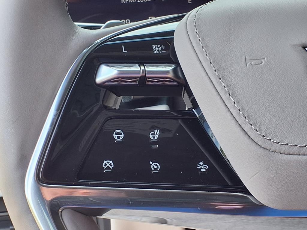 used 2025 Cadillac Escalade ESV car, priced at $124,900