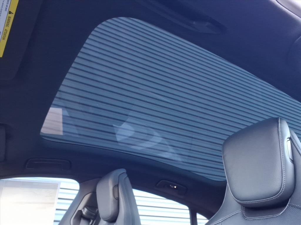 new 2025 Porsche Taycan car