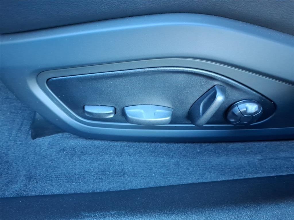 new 2025 Porsche Taycan car