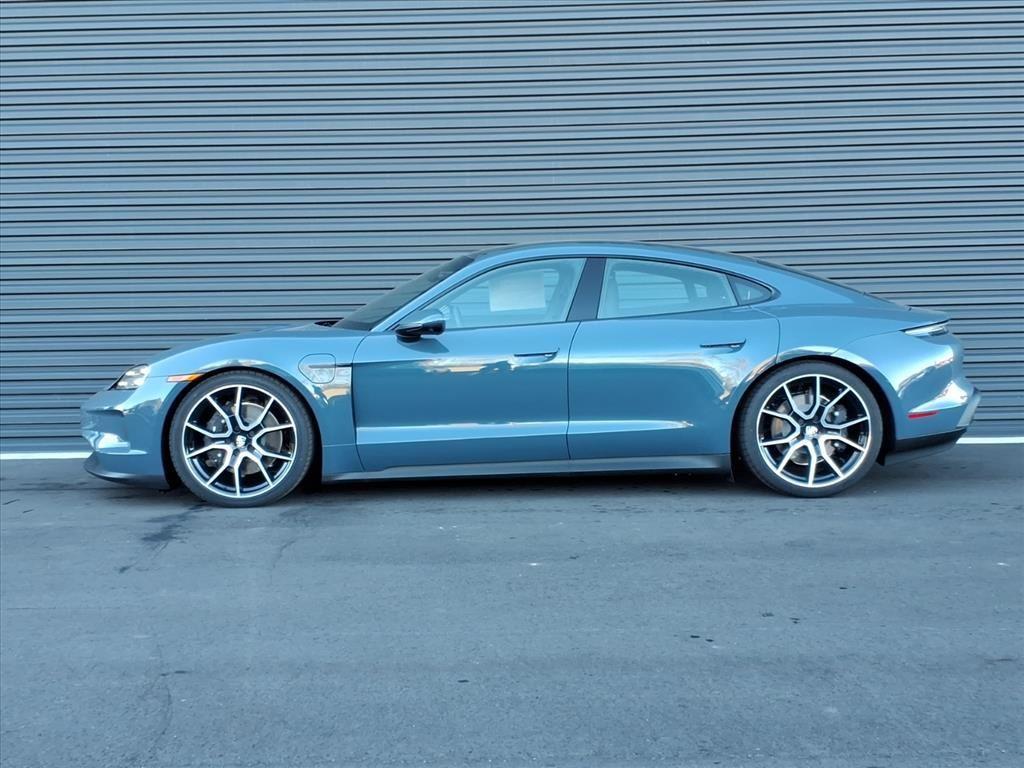 new 2025 Porsche Taycan car