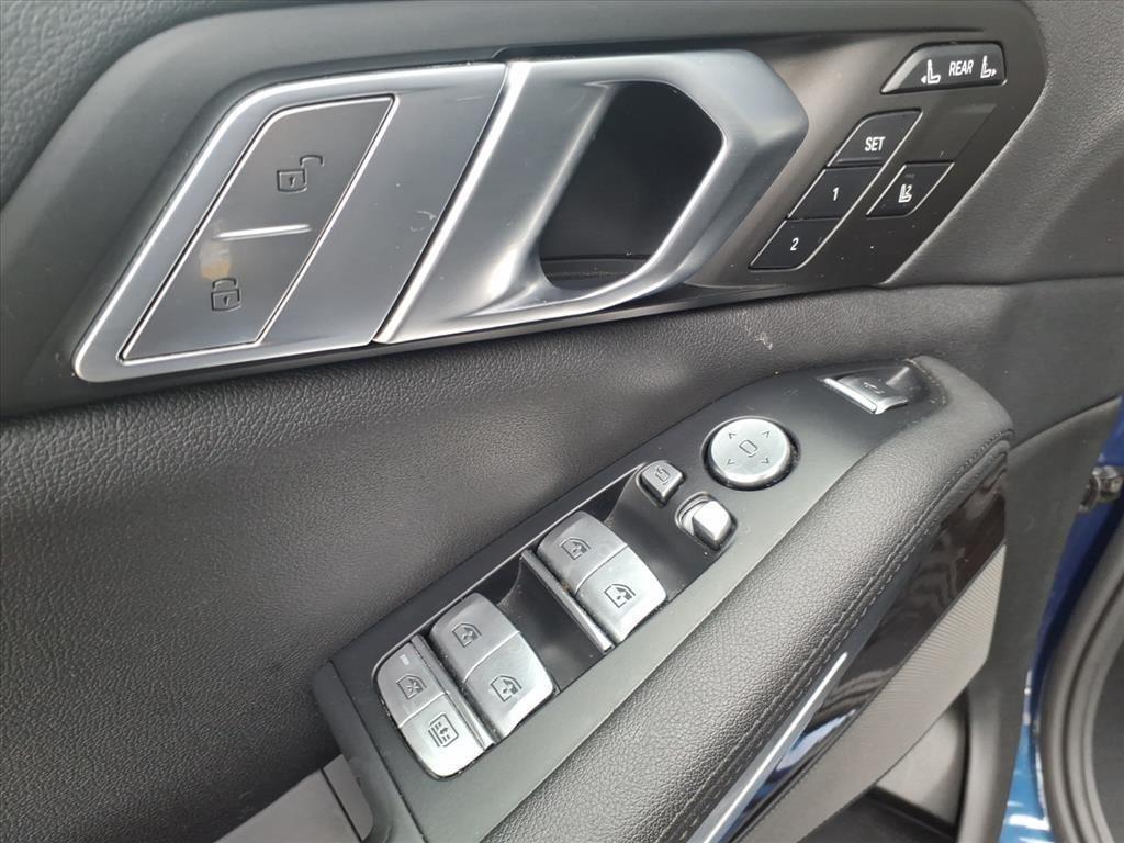 used 2021 BMW X7 car, priced at $38,972