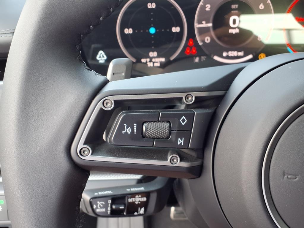 new 2025 Porsche Panamera car