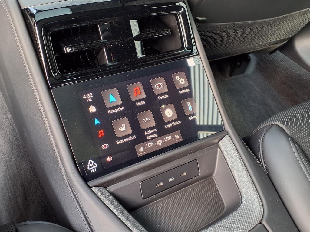 new 2025 Porsche Panamera car