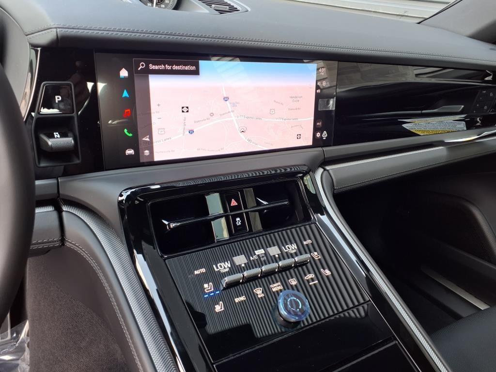 new 2025 Porsche Panamera car