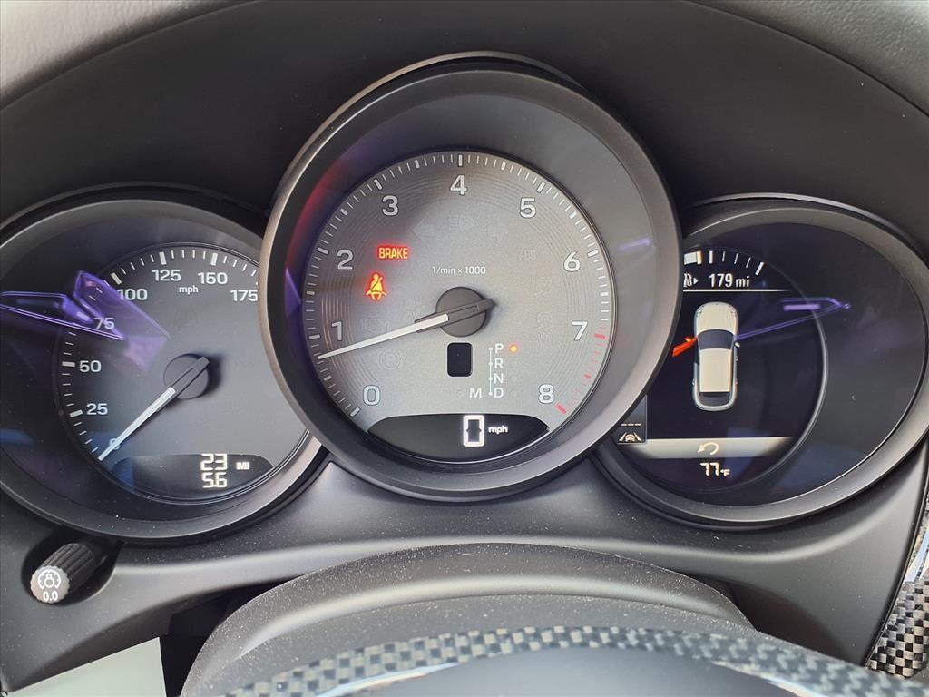 new 2025 Porsche Macan car