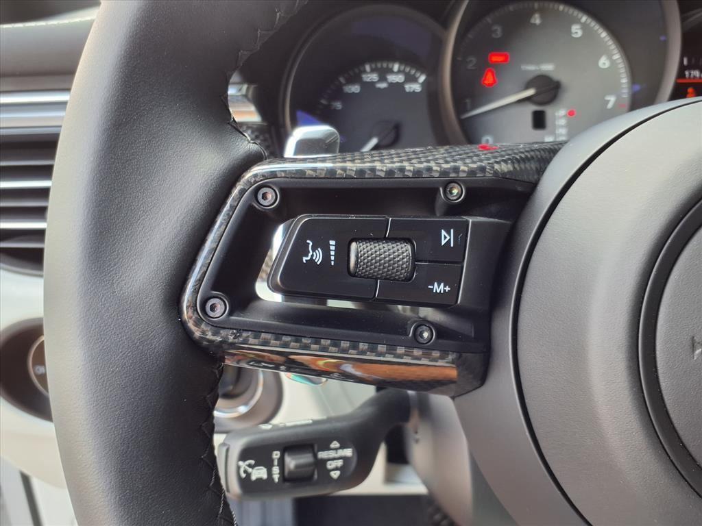 new 2025 Porsche Macan car