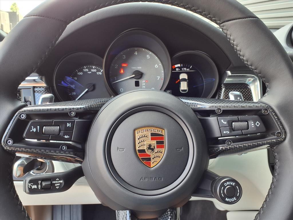 new 2025 Porsche Macan car