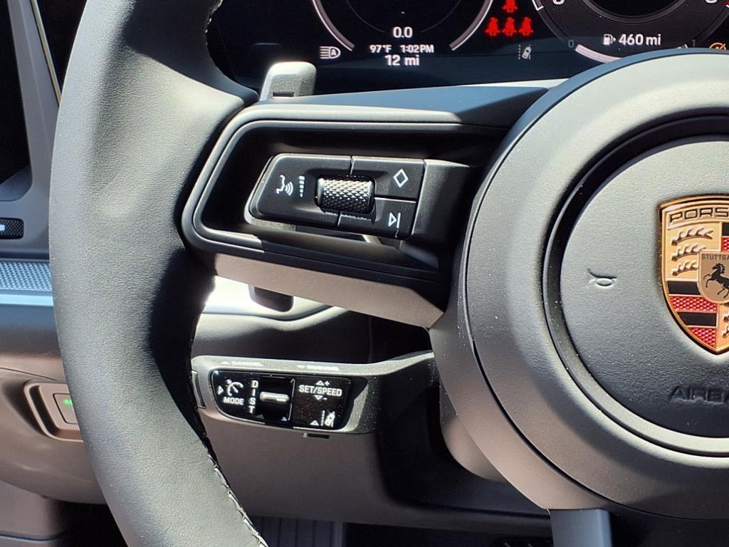 new 2025 Porsche Cayenne car