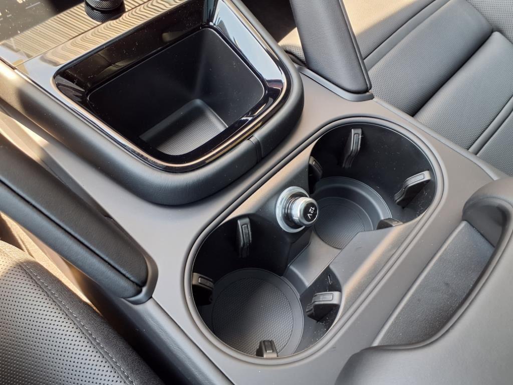 new 2025 Porsche Cayenne car