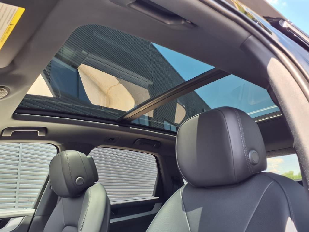 new 2025 Porsche Cayenne car