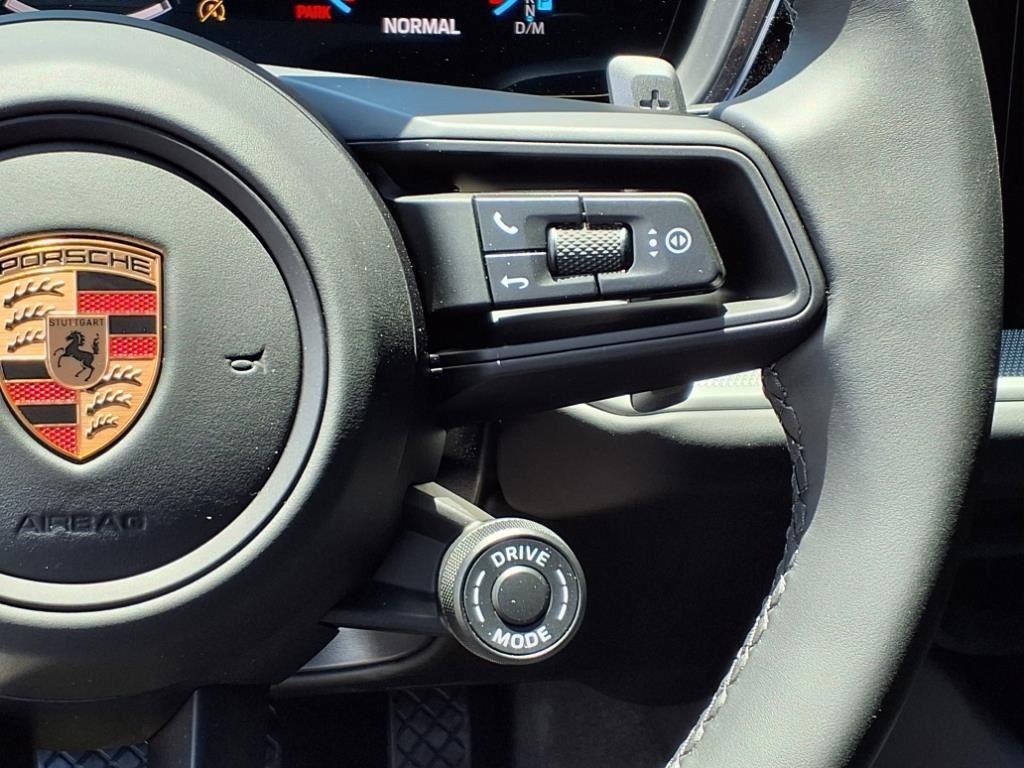 new 2025 Porsche Cayenne car