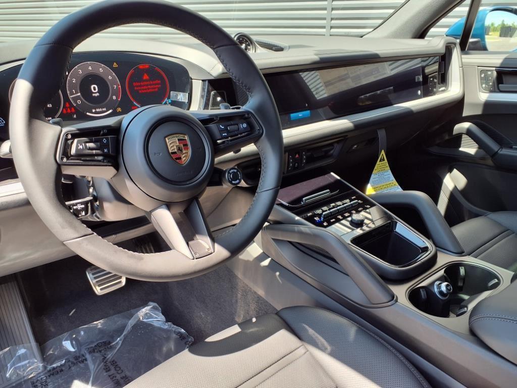 new 2025 Porsche Cayenne car, priced at $130,285