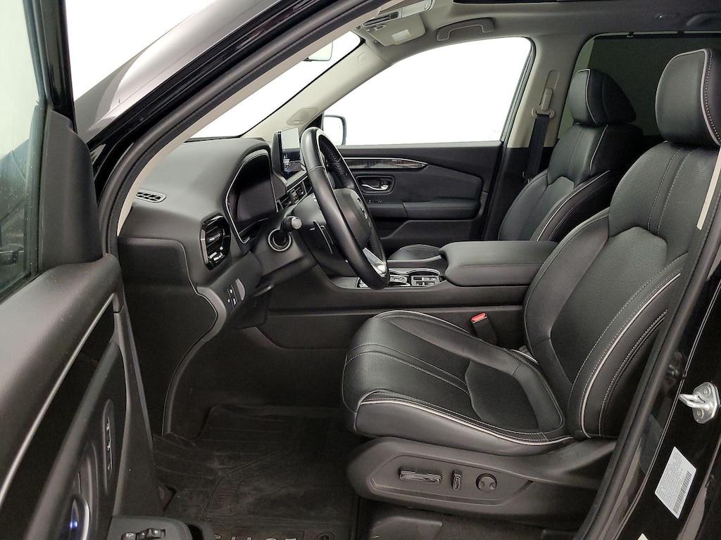 used 2023 Honda Pilot car, priced at $41,998