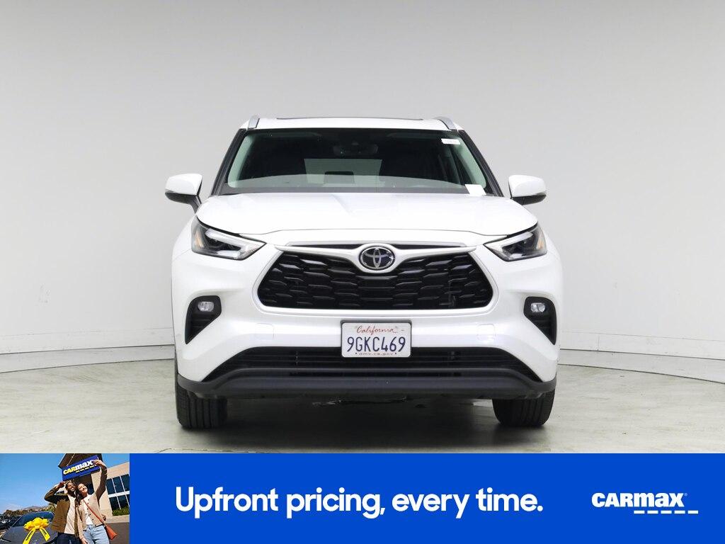 used 2023 Toyota Highlander car, priced at $36,998