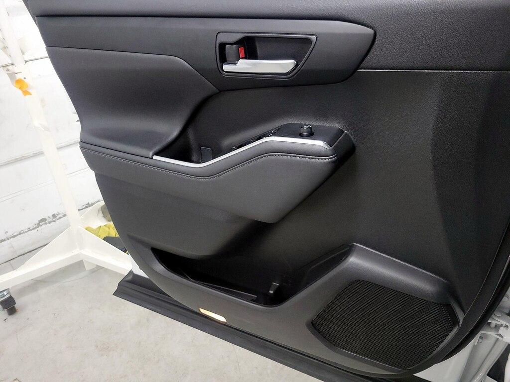 used 2023 Toyota Highlander car, priced at $36,998