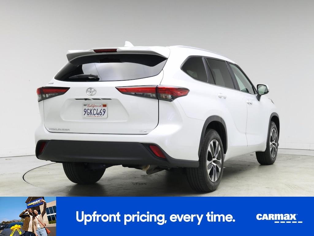 used 2023 Toyota Highlander car, priced at $36,998
