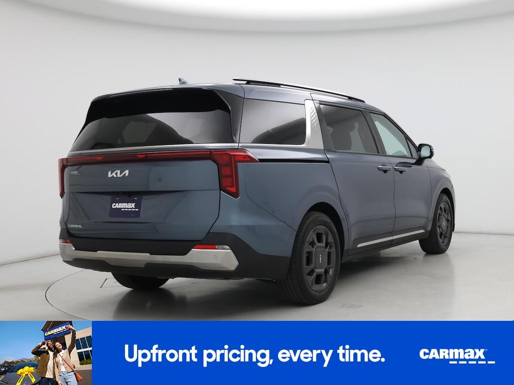 used 2025 Kia Carnival car, priced at $41,998