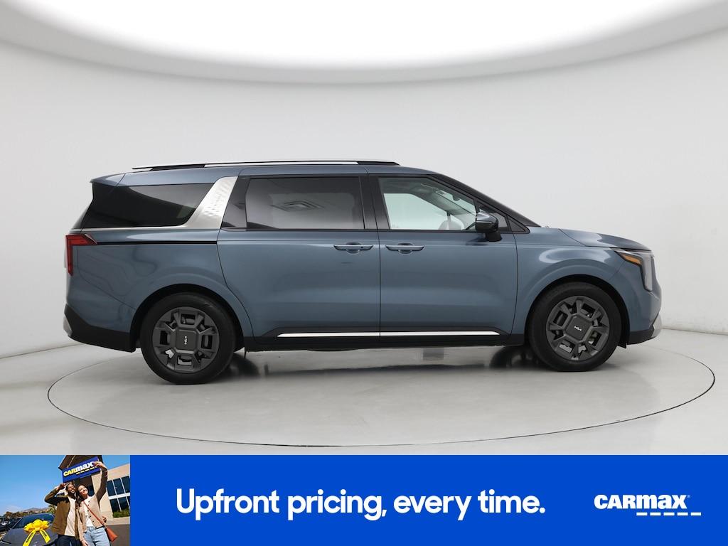used 2025 Kia Carnival car, priced at $41,998