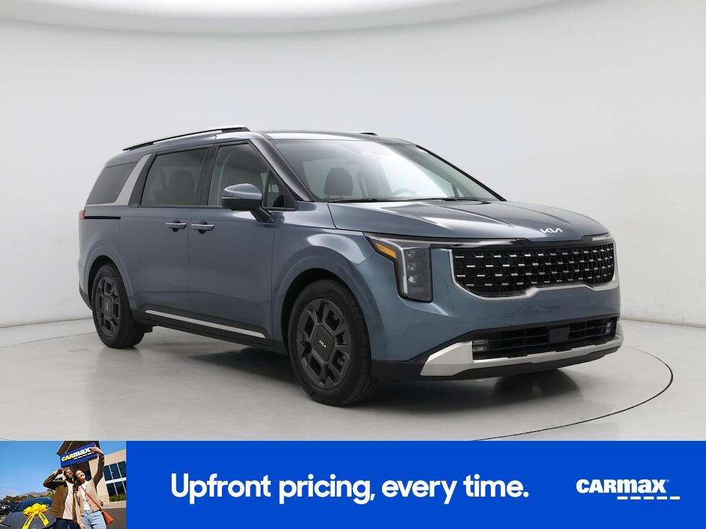 used 2025 Kia Carnival car, priced at $41,998