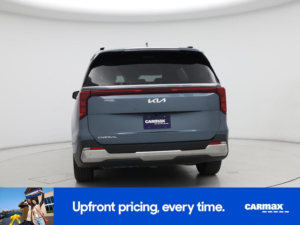 used 2025 Kia Carnival car, priced at $41,998