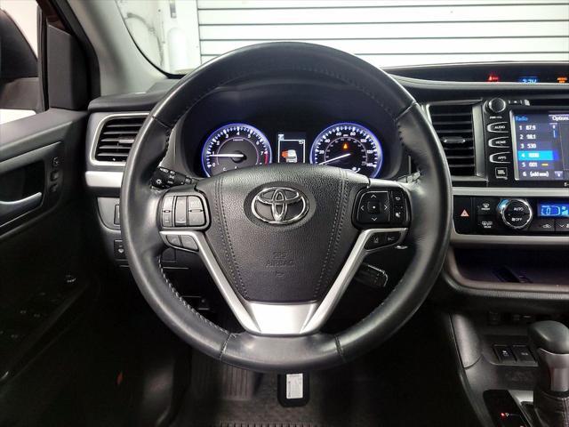 used 2019 Toyota Highlander car, priced at $26,998