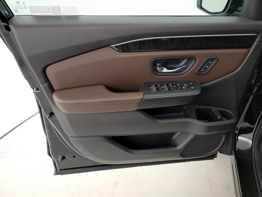 used 2023 Honda Pilot car, priced at $48,998