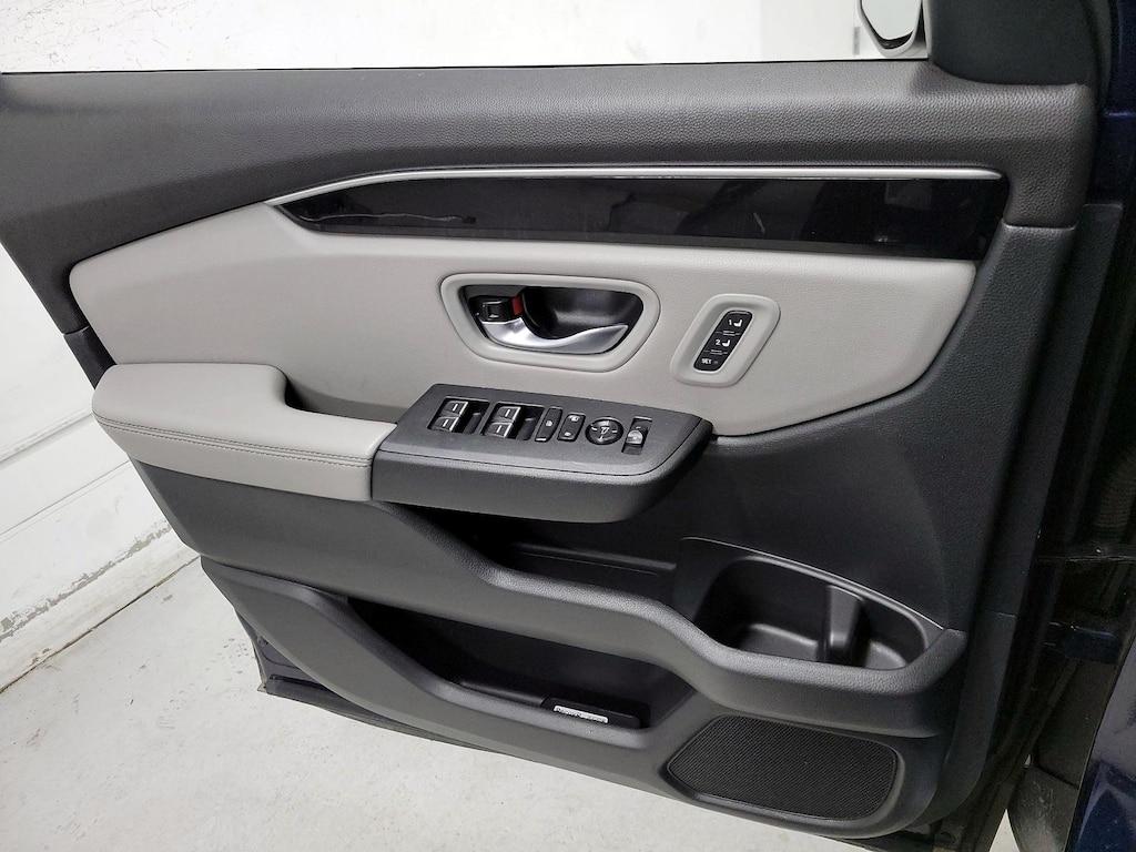 used 2024 Honda Pilot car, priced at $38,998