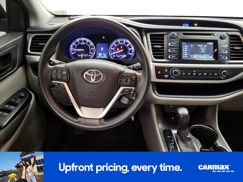 used 2015 Toyota Highlander car, priced at $17,998